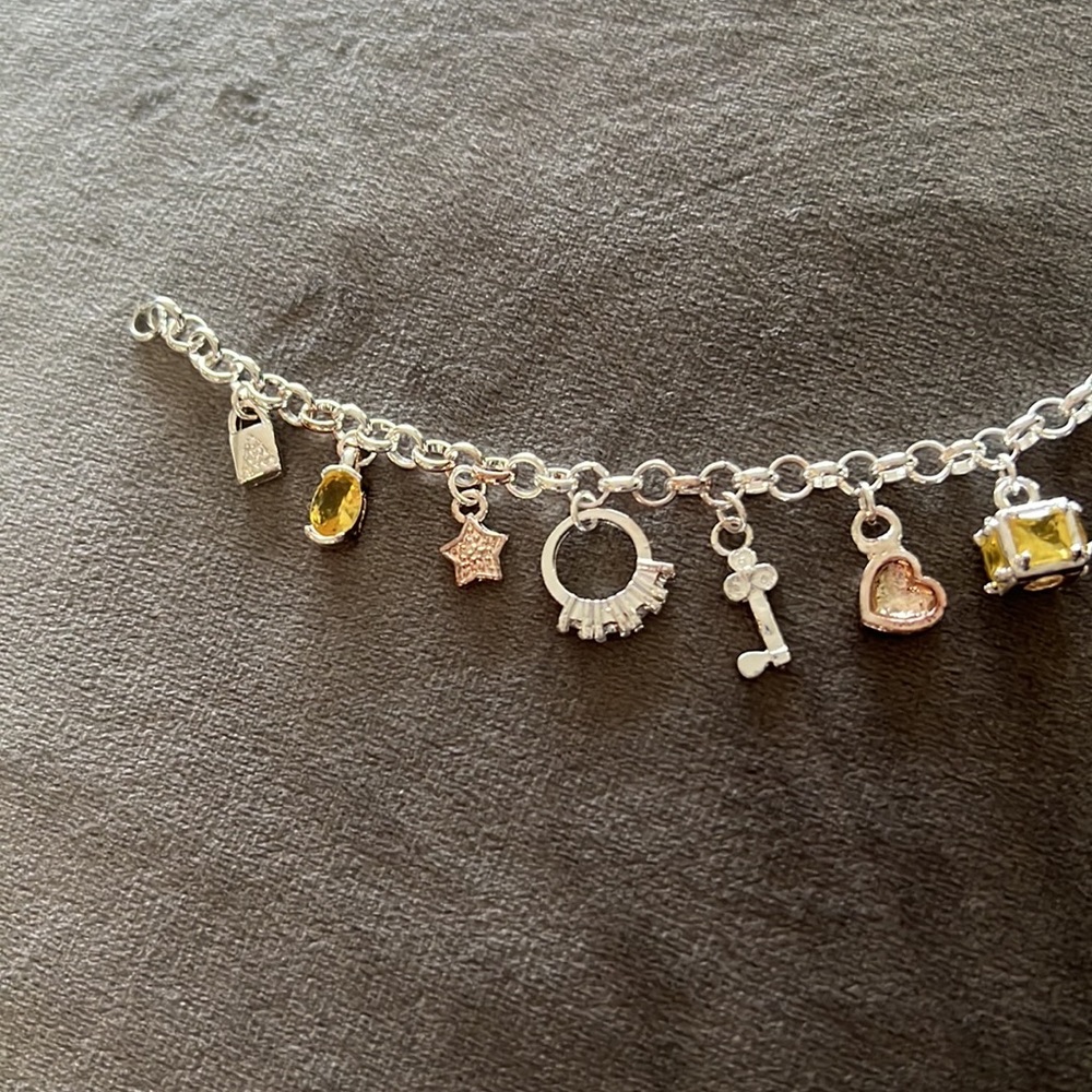 Sterling silver plated charm bracelet 7.5” - Picture 5 of 5